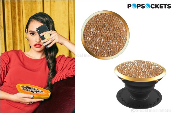 PopSockets launches a new collection with crystals from Swarovski, the must-have accessory for the Holiday season!