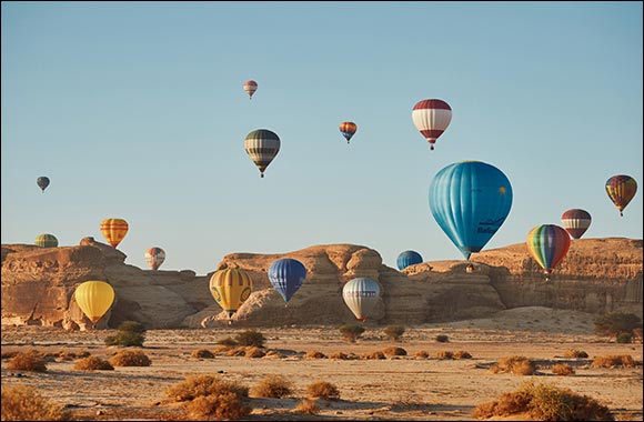 AlUla breaks the record for the World's Largest Hot Air Balloon Glow Show