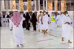 Saudi Health Volunteers Lend a Hand in Two Holy Cities
