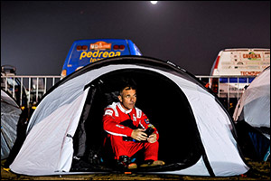 Loeb Powers Bahrain Raid Xtreme to Dramatic  Dakar Rally Stage Victory