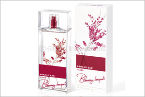 Holiday Scent: Armand Basi IN Red Blooming Bouquet