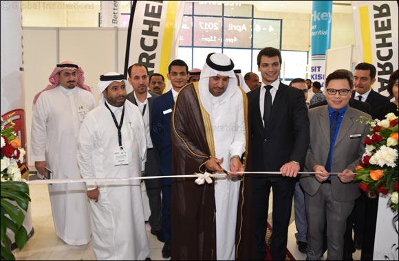 Mohammad A. Al-Amri, GM of the SCTH in Makkah Province, Jeddah opens The Hotel Show Saudi Arabia and Stone & Surface