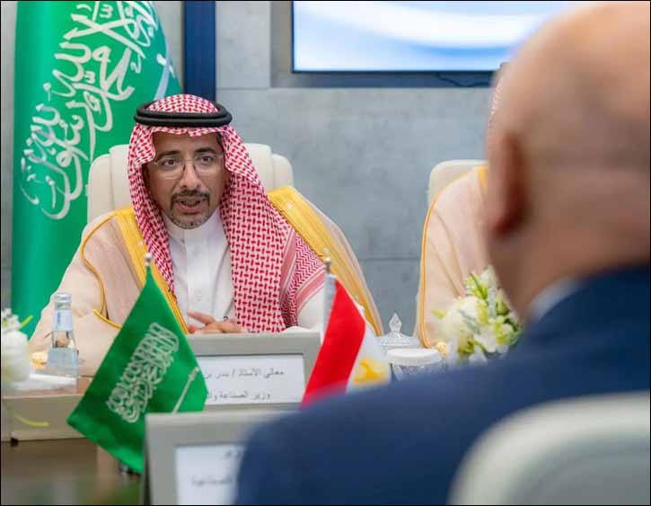 Minister of Industry, Egyptian Counterpart Discuss Strengthening Integration