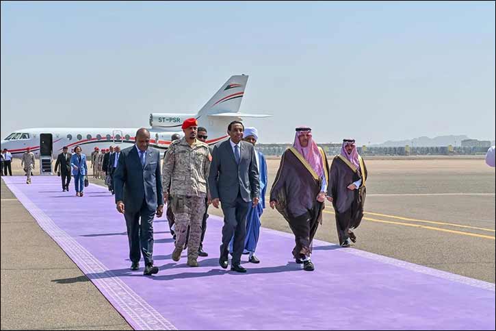 Prime Minister of Sudan Arrives in Madinah