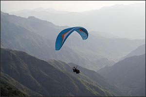 Saudi Arabia Elevates Air Sports with Paragliding Resumption
