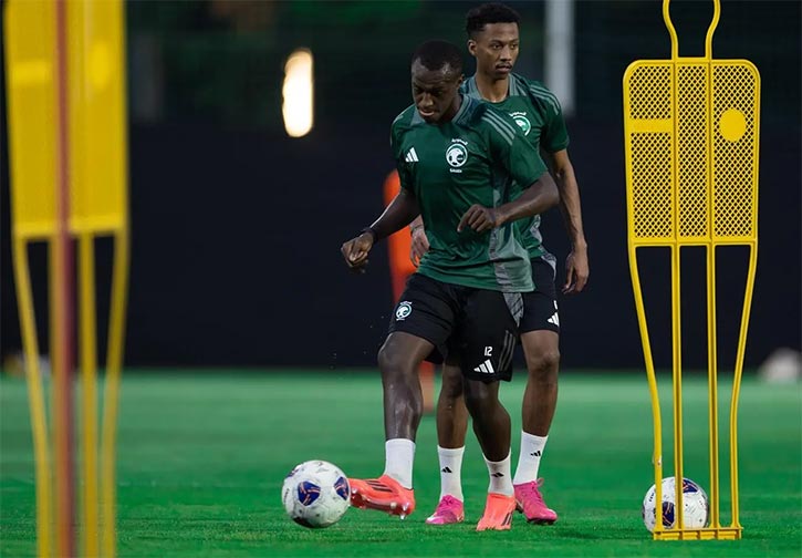 Saudi National Football Team Continues Preparations for Indonesia Match