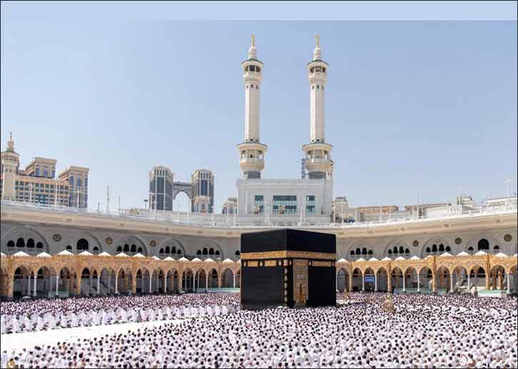 Visitors to Two Holy Mosques Exceed 13.5 Million in One Week