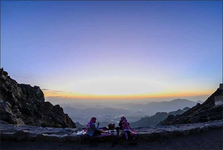 Taif Highlands Bring Fasting Residents Together at Iftar Tables