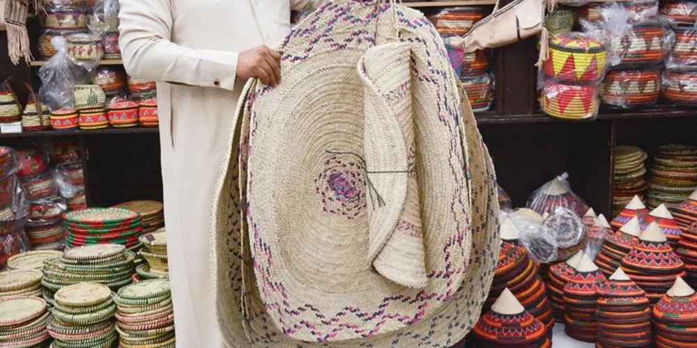 Traditional Palm Frond Weaving Preserves Cultural Heritage in Najran
