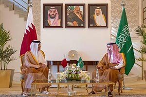 Foreign Minister Discusses Regional Developments with Qatari Counterpart