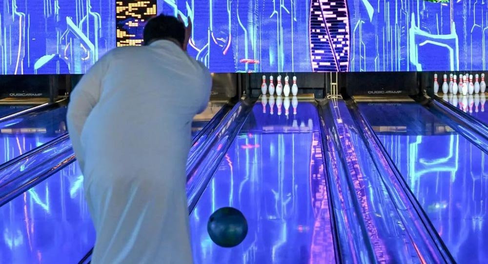 Bowling at SEVEN Abha Attracts Visitors with Competitive Spirit